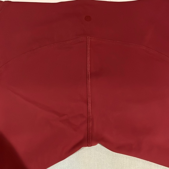 NWT lululemon athletica InStill HR Tight 25”. Size 12. Color MLWI - Mulled Wine. - Picture 9 of 9